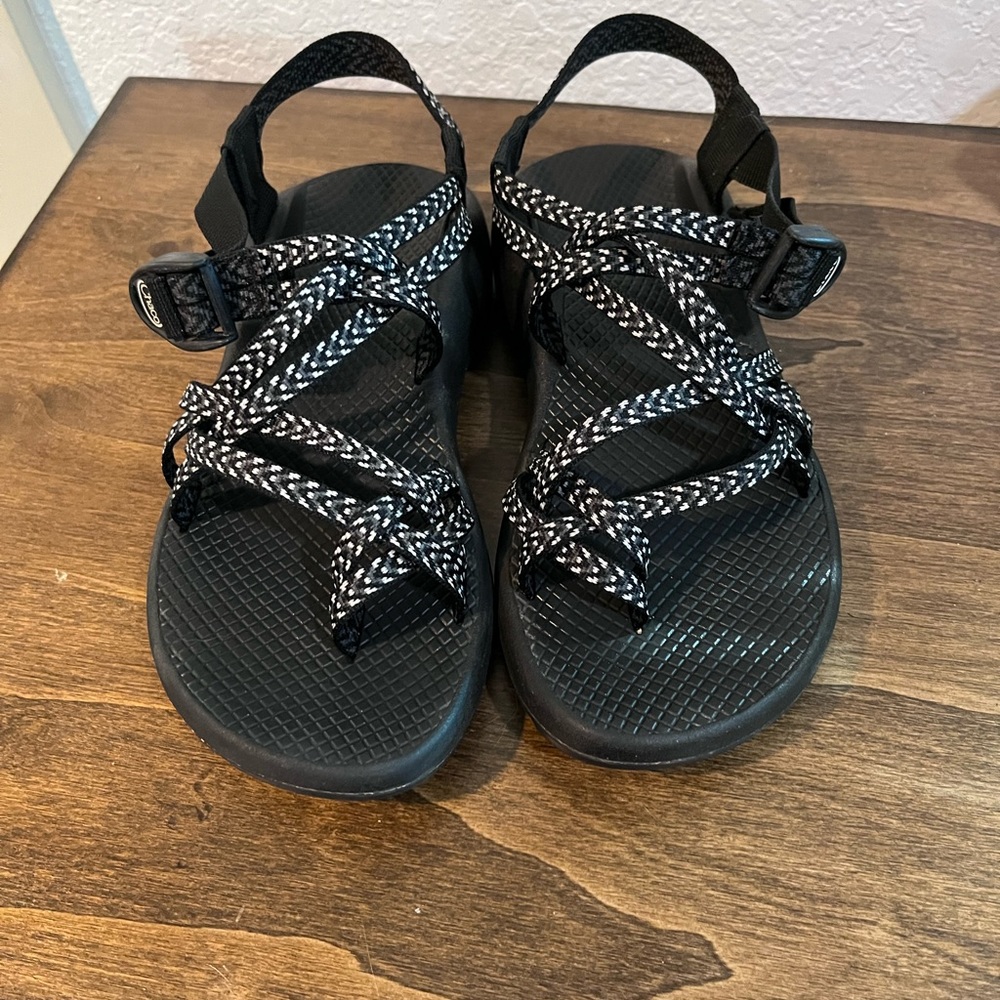 Women’s ZX/2 Classic Sandal (size 8)